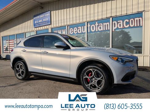 Used 2022 Alfa Romeo Stelvio Sprint image 1