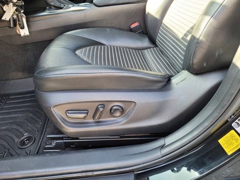 Used 2022 Toyota Camry SE image 14