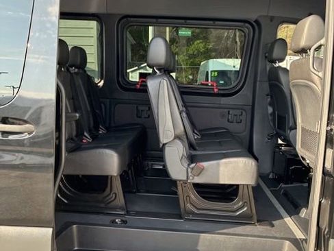 Used 2021 Mercedes-Benz Sprinter 2500 image 26