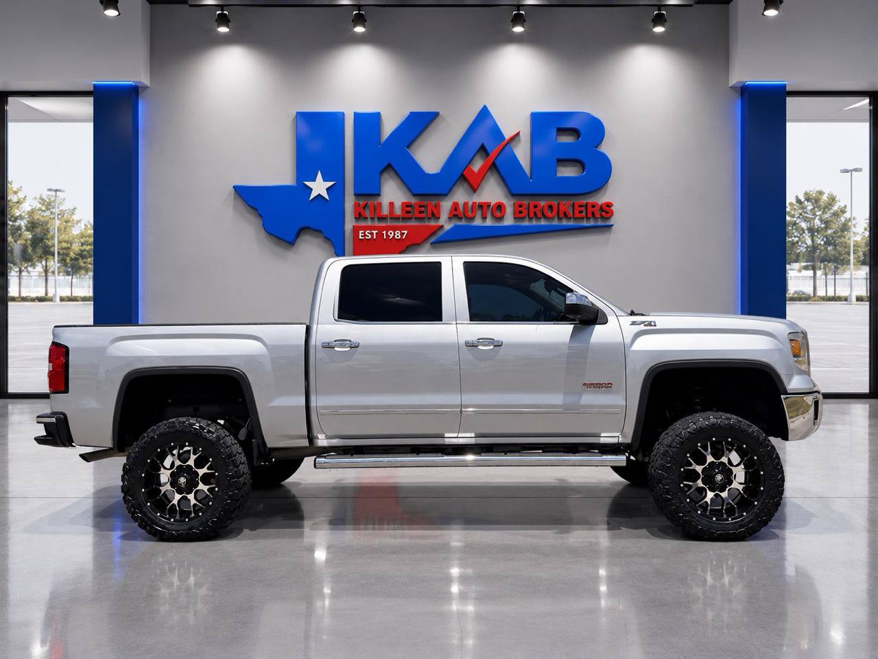 Used 2014 GMC Sierra 1500 SLT w/ All-Terrain Package AWD/4WD image 2
