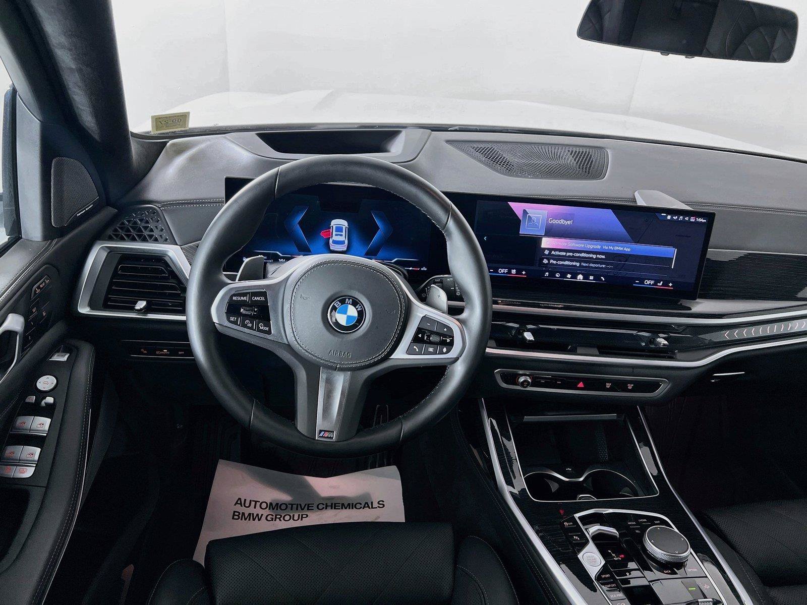 Used 2025 BMW X7 xDrive40i w/ M Sport Package AWD/4WD image 22