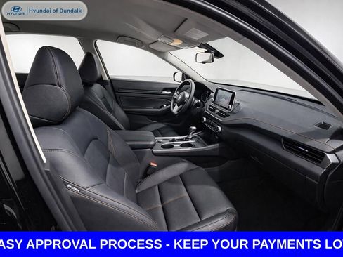 Used 2021 Nissan Altima 2.5 SR FWD image 14