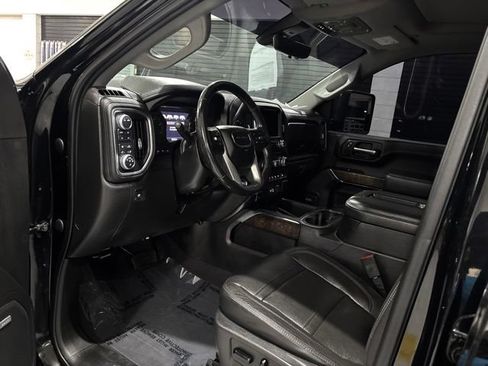 Used 2020 GMC Sierra 2500 Denali w/ Denali Ultimate Package AWD/4WD image 10