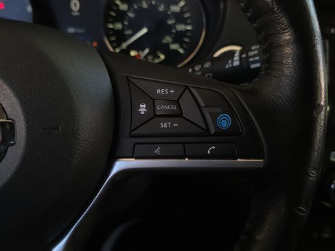 Used 2020 Nissan Rogue Sport SL image 10