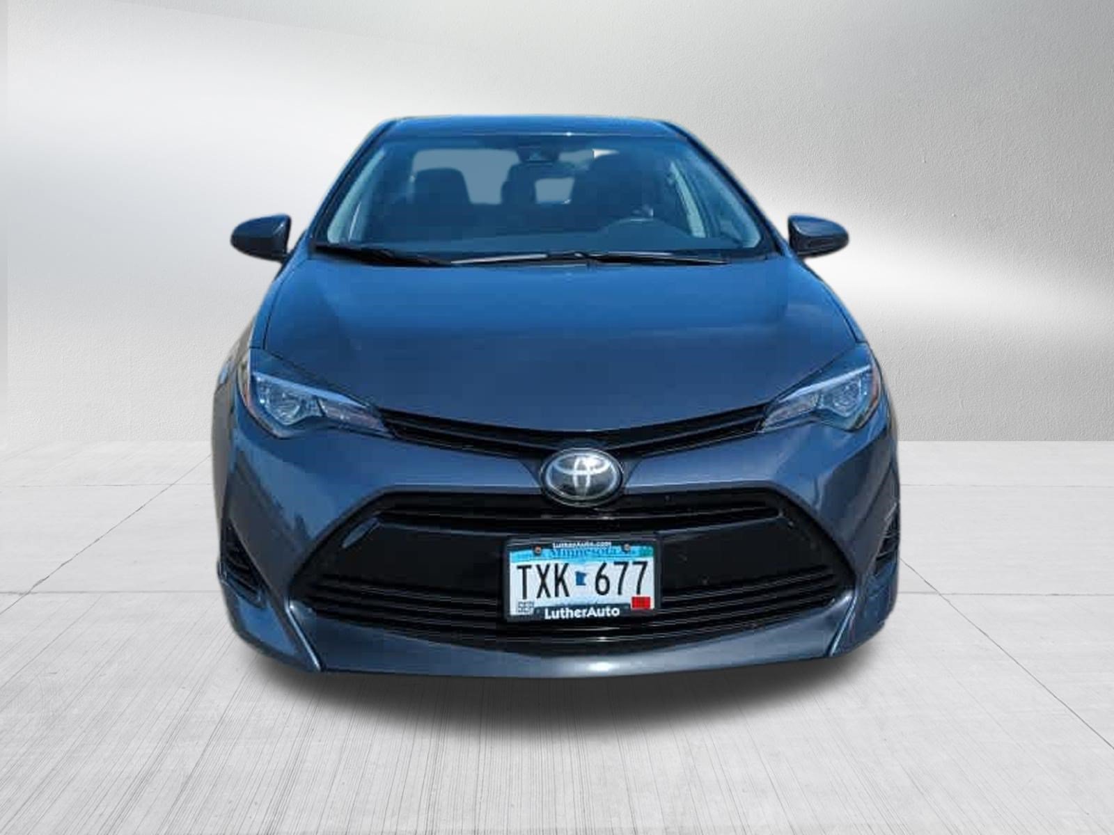 Used 2019 Toyota Corolla LE FWD image 2