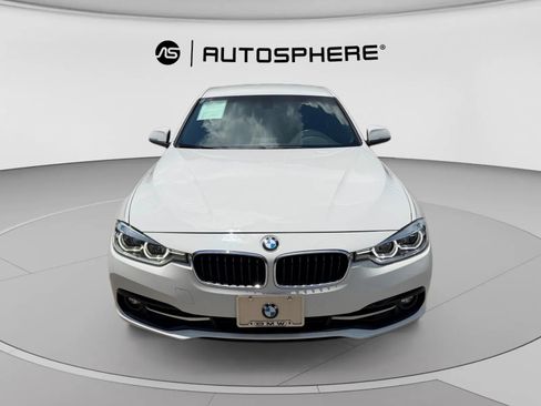 Used 2018 BMW 330i Sedan RWD image 2