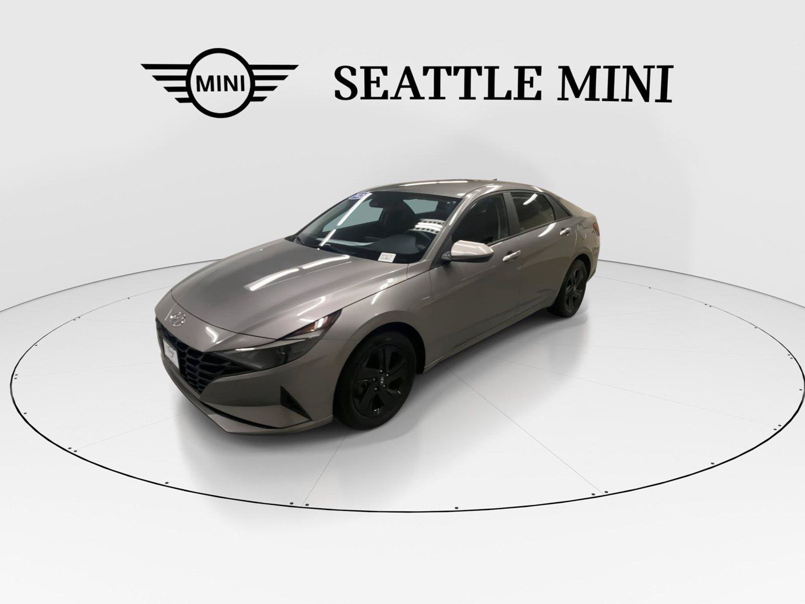 Used 2023 Hyundai Elantra Blue FWD image 5