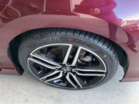 Certified 2017 Honda Accord Sport Special Edition image 27