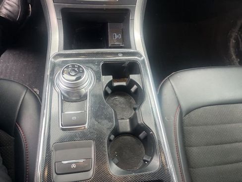 Used 2022 Ford Edge ST-Line w/ Class II Trailer Tow Package image 31