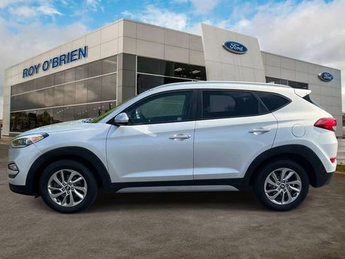 Used 2018 Hyundai Tucson SEL FWD image 2