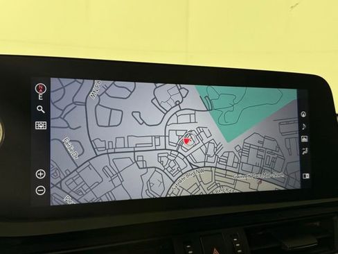 Used 2022 Lexus ES 300h w/ Premium Package image 22