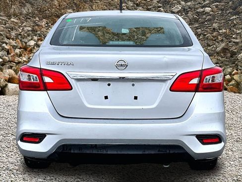 Used 2019 Nissan Sentra S image 4