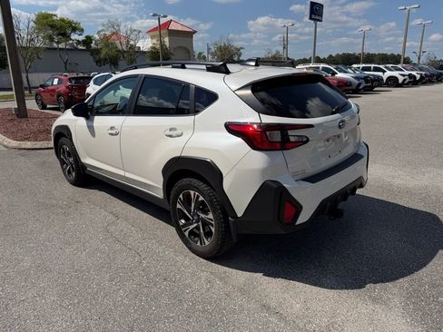Used 2024 Subaru Crosstrek 2.0i Premium image 8