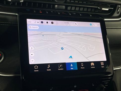 Used 2025 Jeep Grand Cherokee Limited 4xe image 18