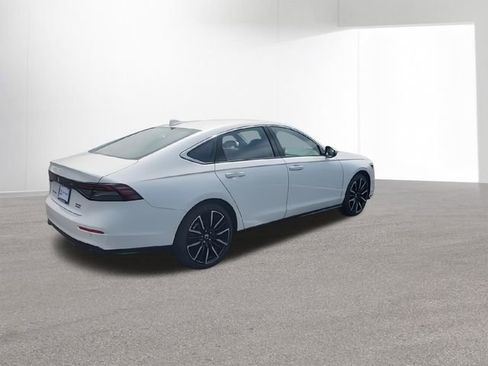 New 2026 Honda Accord Touring image 9