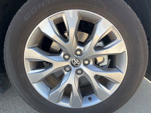 Used 2026 Toyota Grand Highlander Limited image 8