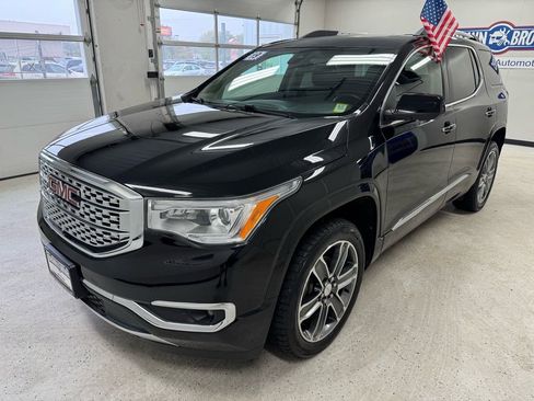 Used 2019 GMC Acadia Denali w/ Technology Package AWD/4WD image 2