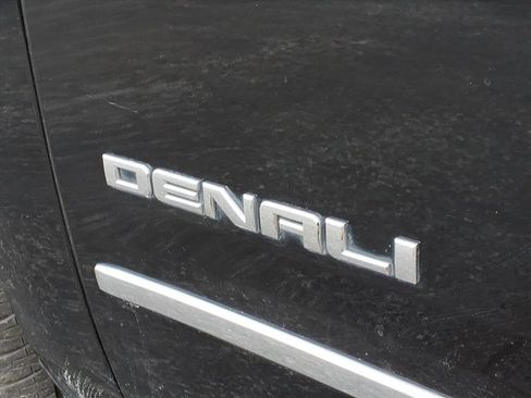 Used 2019 GMC Yukon XL Denali w/ Denali Ultimate Package image 30