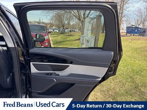 Used 2024 Lincoln Nautilus Premier image 15