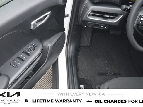 New 2026 Kia K4 FWD image 27