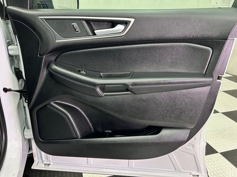 Used 2024 Ford Edge SEL image 21