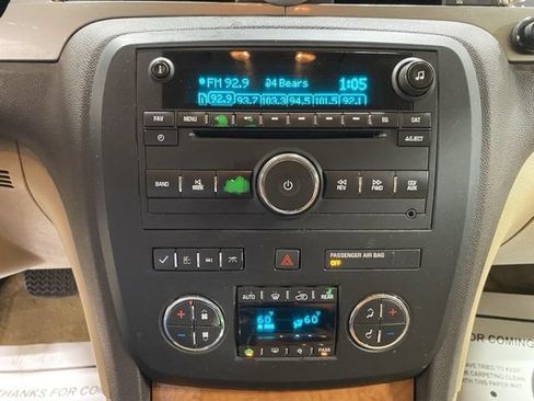 Used 2011 Buick Enclave CX w/ Driver Confidence Package FWD image 16
