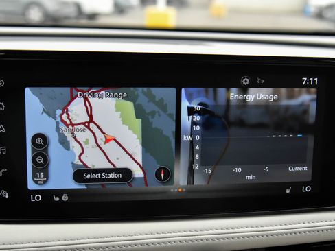 Used 2024 Nissan Ariya AWD image 24