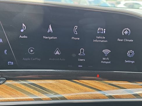 Certified 2022 Cadillac Escalade ESV Premium Luxury Platinum AWD/4WD image 24