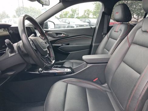 Used 2025 Chevrolet Trax RS w/ Sunroof Package FWD image 15