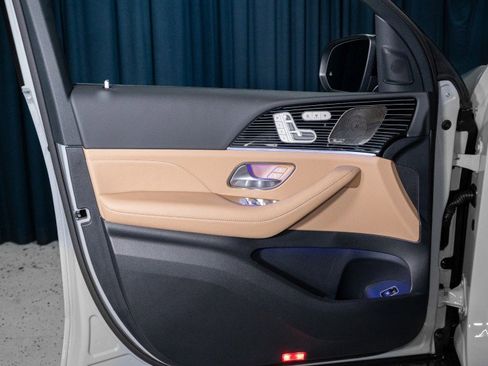 New 2026 Mercedes-Benz GLS 450 4MATIC image 13