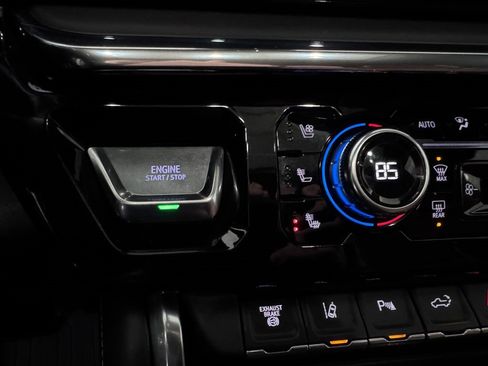 Certified 2024 GMC Sierra 2500 Denali Ultimate image 25