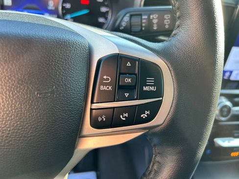 Used 2024 Ford Explorer Limited w/ Limited Technology Package AWD/4WD image 17