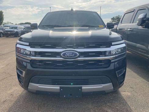 Used 2022 Ford Expedition Max Limited RWD image 2