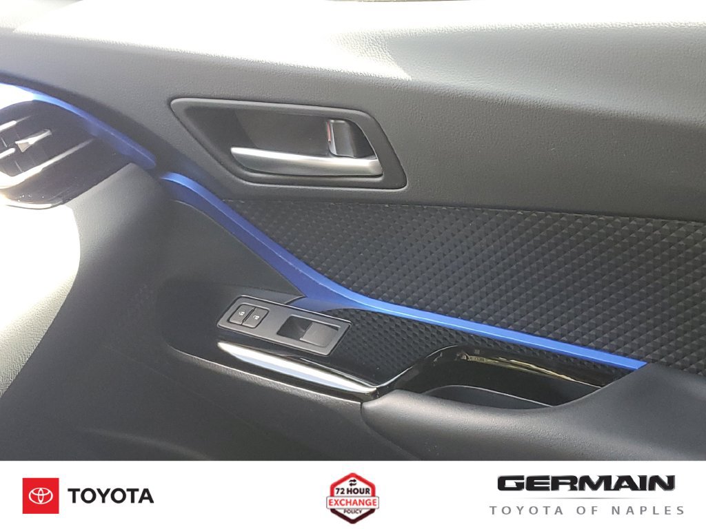 Used 2021 Toyota C-HR XLE FWD image 28