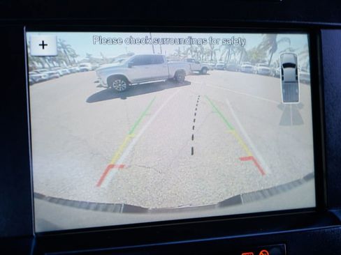 Used 2017 Ford F350 Lariat image 28