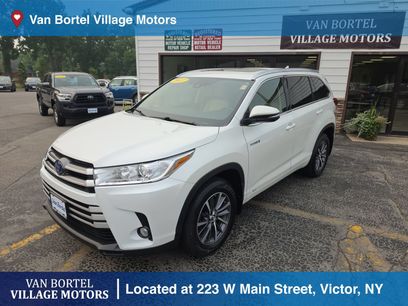 Used 2017 Toyota Highlander XLE