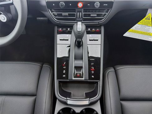 New 2026 Porsche Macan GTS AWD/4WD image 20