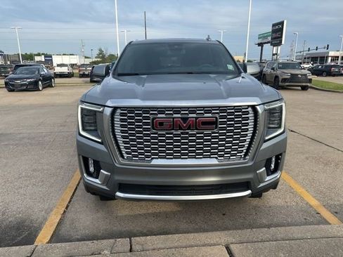 Used 2024 GMC Yukon Denali image 2