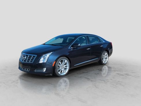 Used 2013 Cadillac XTS Premium AWD/4WD image 2