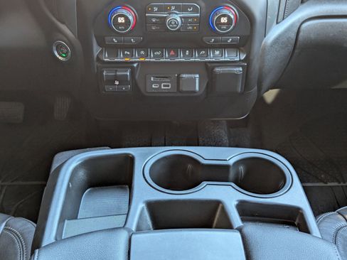 Used 2019 Chevrolet Silverado 1500 LT w/ All-Star Edition image 18