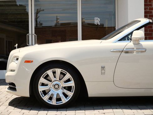 Certified 2018 Rolls-Royce Dawn image 12