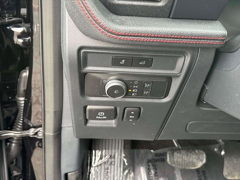 Used 2022 Ford Expedition Max Limited image 20