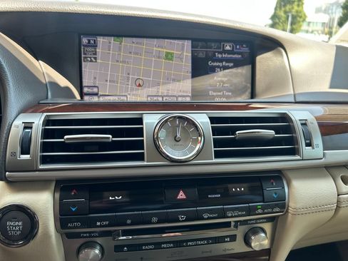 Used 2014 Lexus LS 460 L w/ Ultra Luxury Package AWD/4WD image 21
