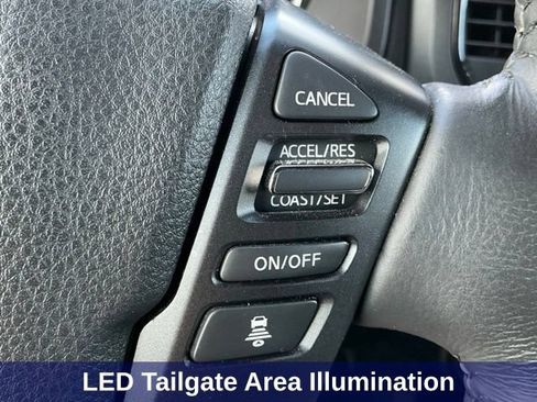 Used 2024 Nissan Titan SV AWD/4WD image 32