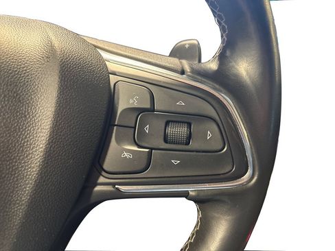 Used 2022 Buick Envision Avenir w/ Technology Package II AWD/4WD image 37
