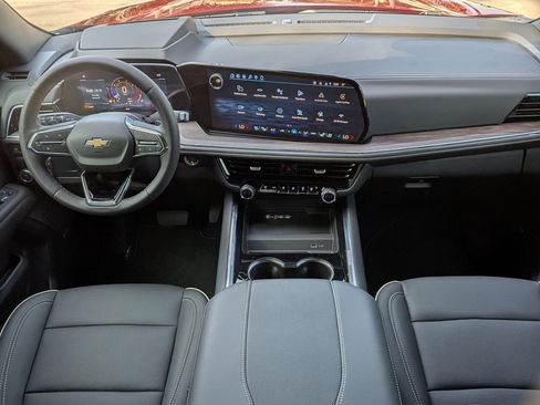 New 2026 Chevrolet Suburban Premier RWD image 20