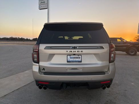 Used 2022 Chevrolet Tahoe Z71 w/ Z71 Off-Road Package image 4