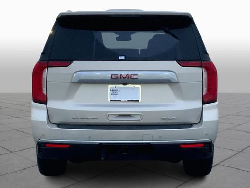 Used 2023 GMC Yukon SLT image 4