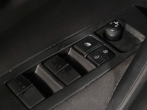 Used 2022 Toyota Corolla LE FWD image 27