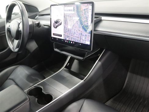 Used 2018 Tesla Model 3 Long Range RWD image 26